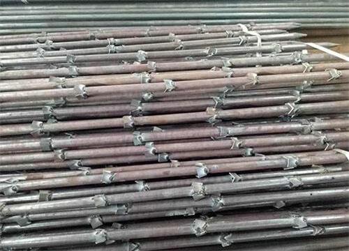 乌烈镇隧道钢花管